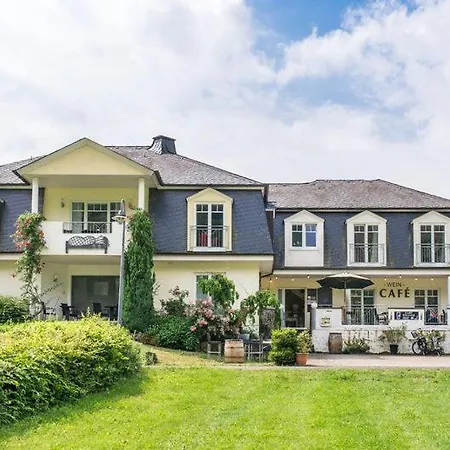 Cafe Klering Апартаменты