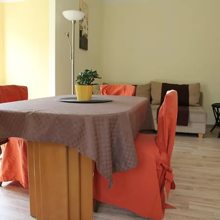 Cafe Klering Apartment *